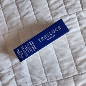 Tresluce Forever Brilliante Matallic Liquid Eyeshadow in Diamante